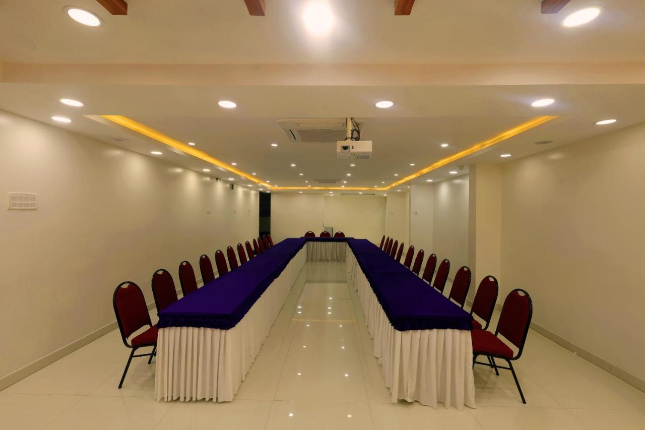 Grand Regency Rajajinagar, Iskcon Temple - Wtc Hotell Bangalore Eksteriør bilde