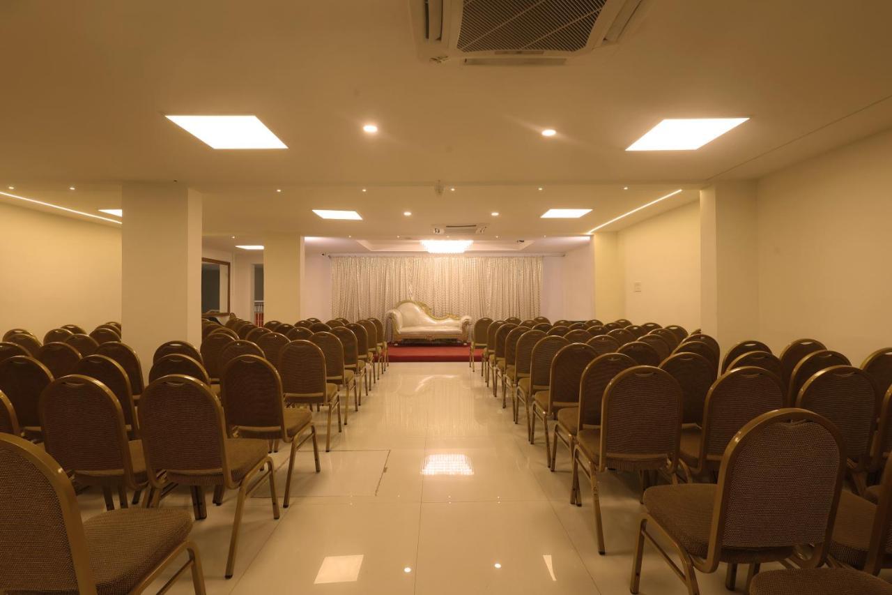 Grand Regency Rajajinagar, Iskcon Temple - Wtc Hotell Bangalore Eksteriør bilde